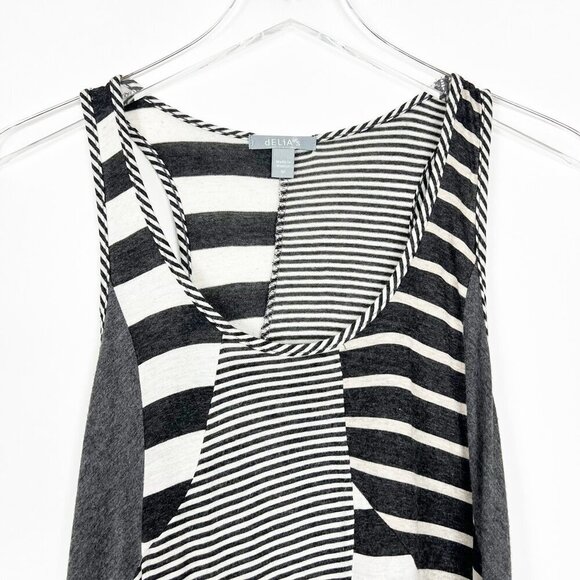 dELiA*s Tank Top Size M Black Cream Linen Blend Abstract Multi Striped Print - Picture 2 of 9